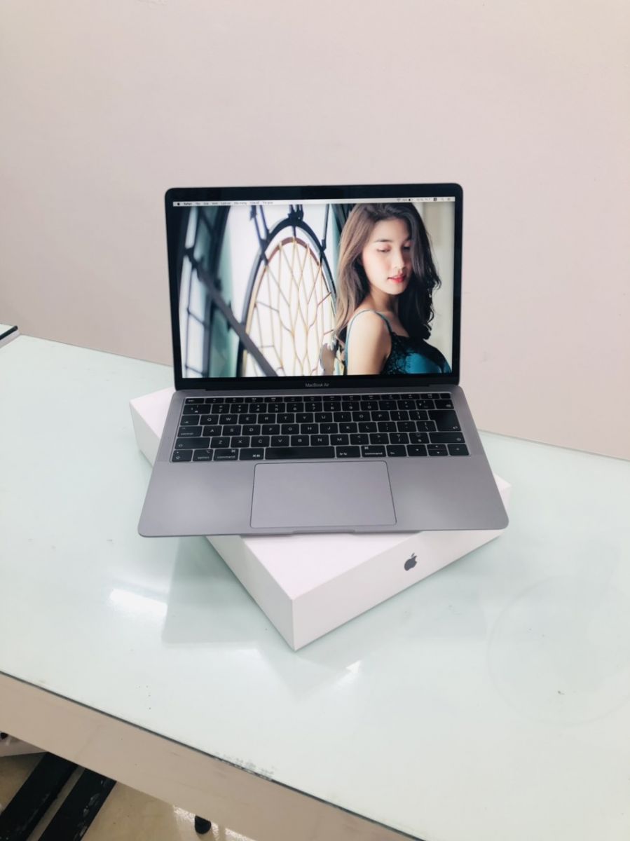 MacBook Pro 2019 15 inch (MV902/MV922) Core i7 2.6GHz / 16GB / 256GB